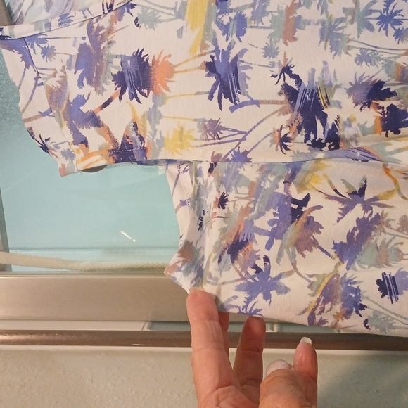 Women's blouse - Picture 3 of 3